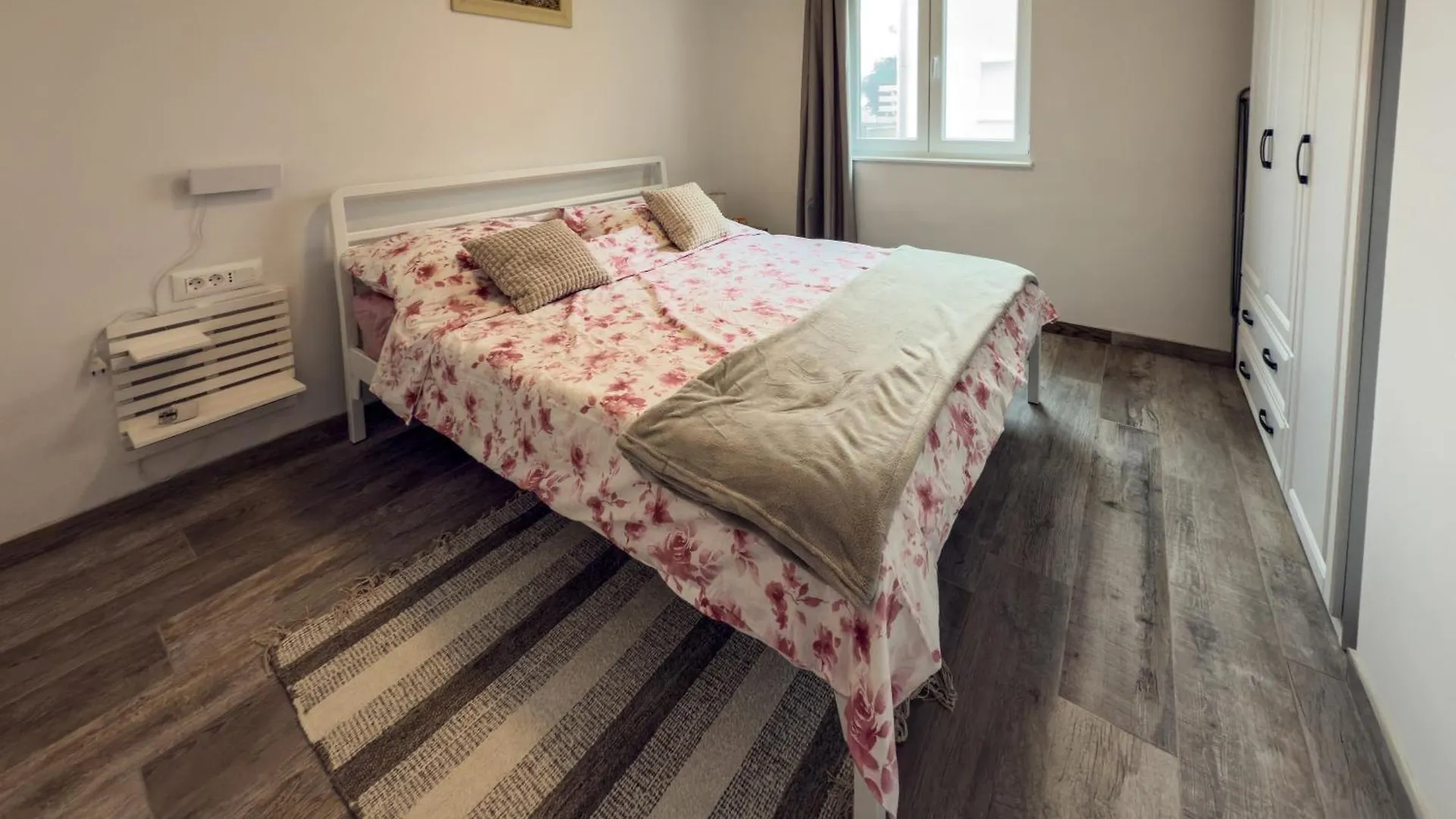 Apartments Sabun Nin